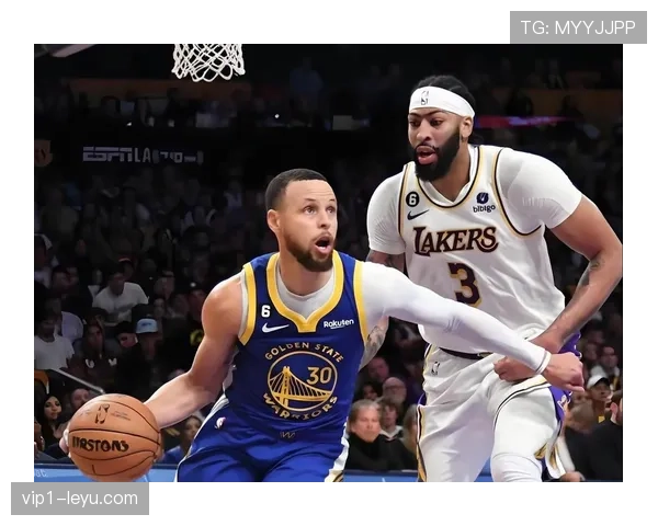 戴维斯加盟加拿大队，成球队核心关键先生