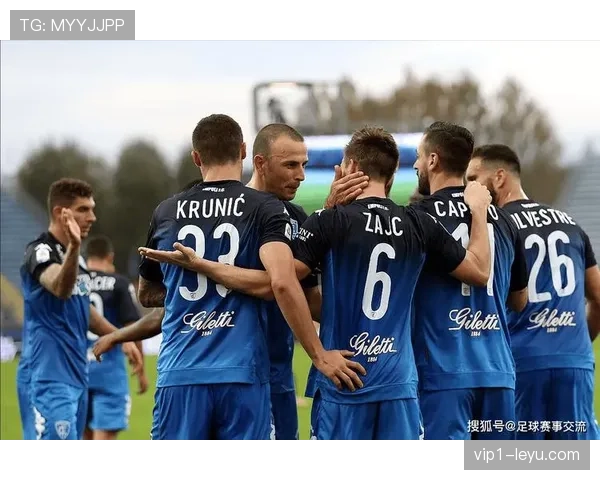 欧洲足坛再掀热潮,明星球员闪耀赛场,新赛季激战一触即发 欧洲足坛再掀热潮,明星球员闪耀赛场,新赛季激战一触即发