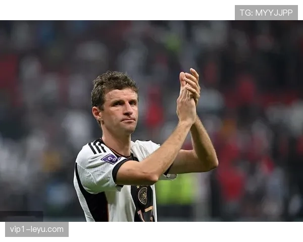 穆勒助攻再创新高，彰显德国足球巨星稳定实力