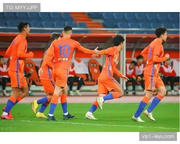 山东泰山近期争冠竞争力下滑，对赛季走势形成制约与局面变化